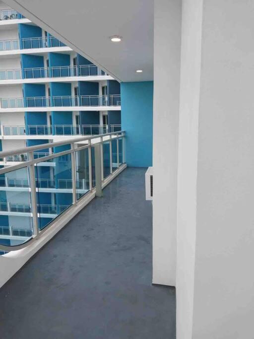 1Bedroom Unit At Azure North With Netflix Up To 6Pax San Fernando  Exteriér fotografie
